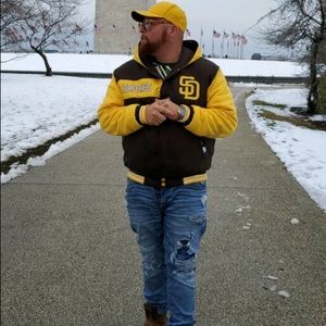 Meet your Posher, Cory